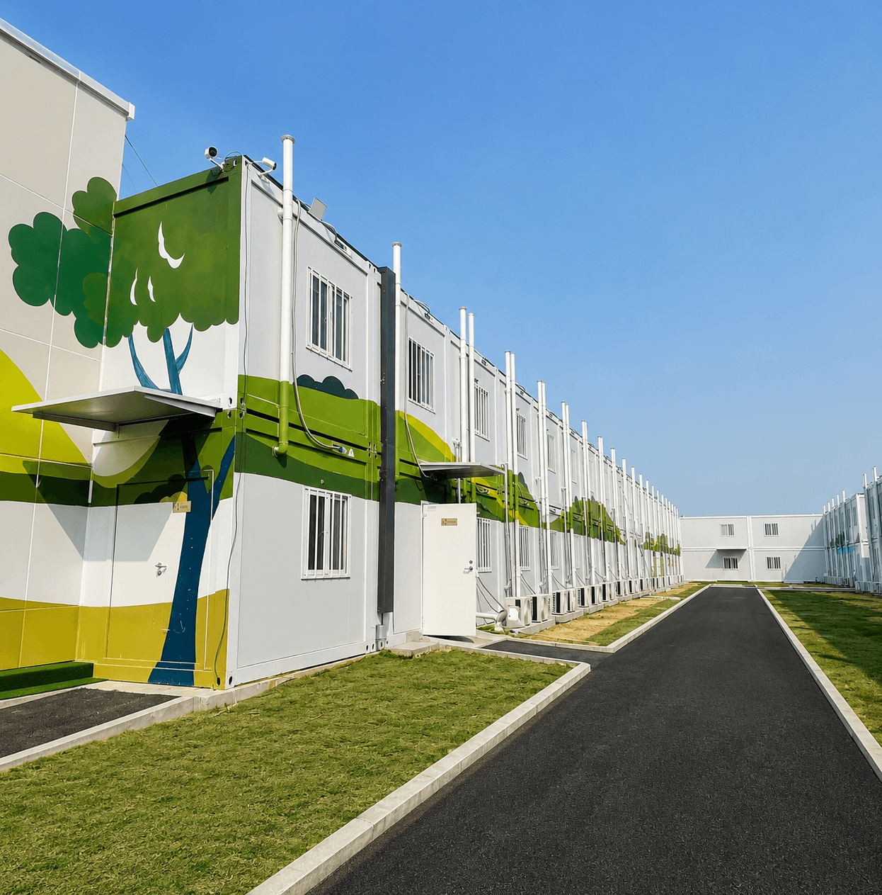 Prefab modular school campus built with two-story container classroom units